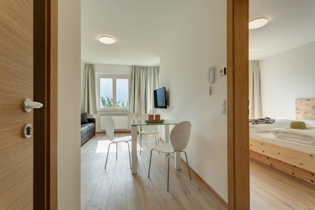 Meranoview Apartments Marlengo Exterior photo